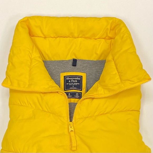 Yellow Puffer Jacket, Abercrombie & Fitch. Size S - Picture 3 of 13